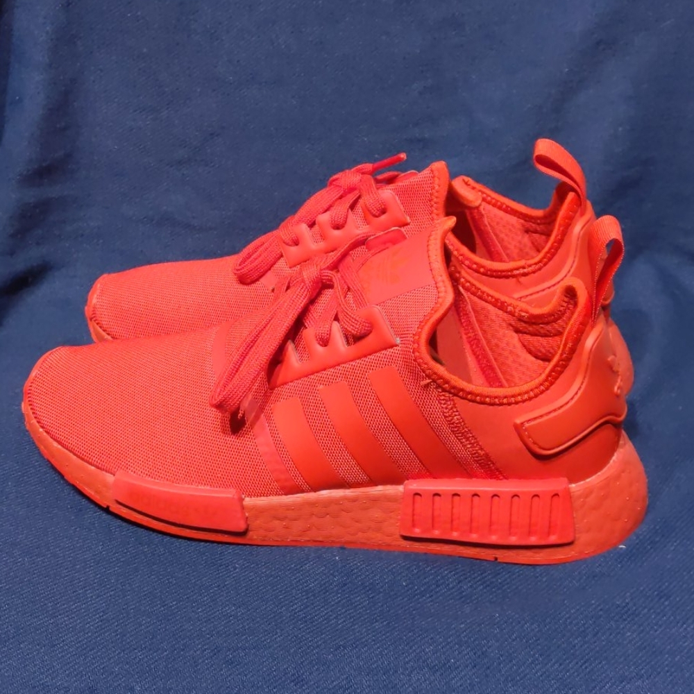 NWT adidas NMD_R1 Red Running Workout Shoes - Picture 3 of 5